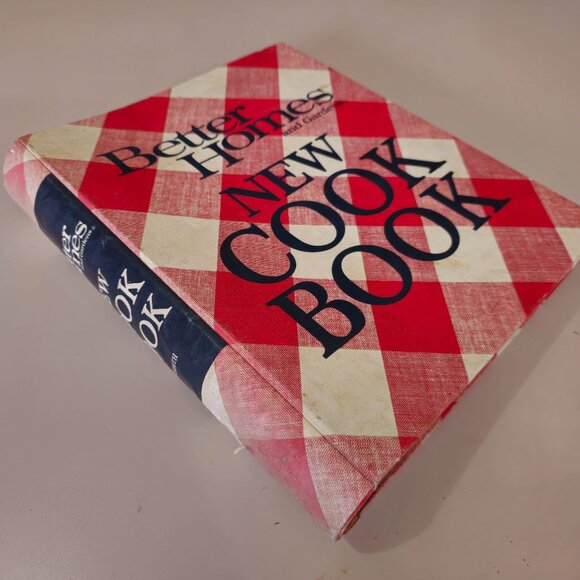 Better Homes New Cookbook 1972 hardcover ephemera paper 5 ring binder fair cond. - Picture 2 of 15